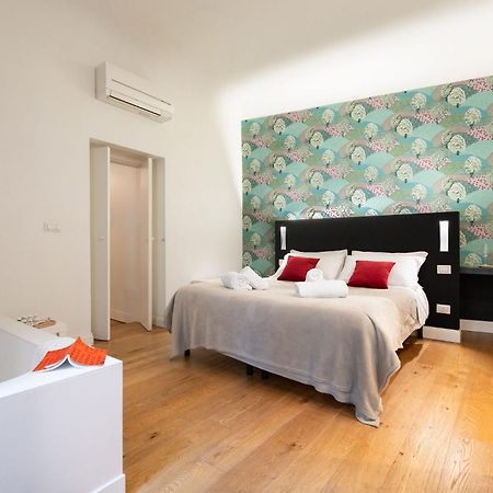 Tb-One Bedroom Luxury Apartment In The Fashion District Флоренция Экстерьер фото