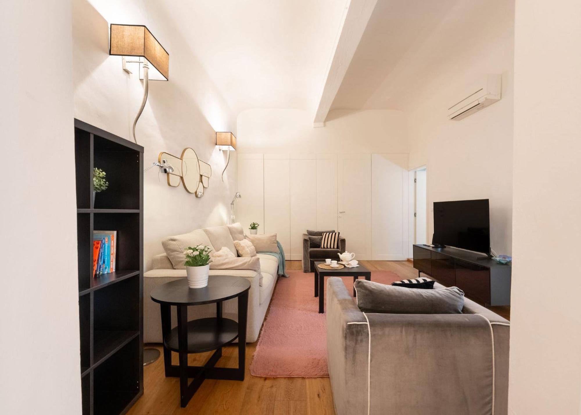 Tb-One Bedroom Luxury Apartment In The Fashion District Флоренция Экстерьер фото